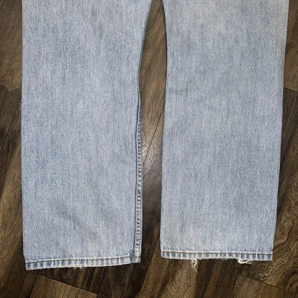 Levi's 505 Distressed Straight Leg‎ Light Wash Denim Jeans Men's Size 38x30